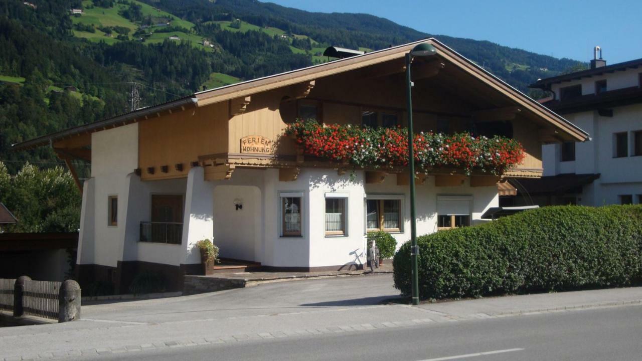 Haus Waldner Apartment Aschau Im Zillertal ภายนอก รูปภาพ